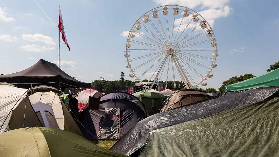 Ein Riesenrad überthront das Festivalgelände von Rock im Park Ein Riesenrad überthront das Festivalgelände von Rock im Park