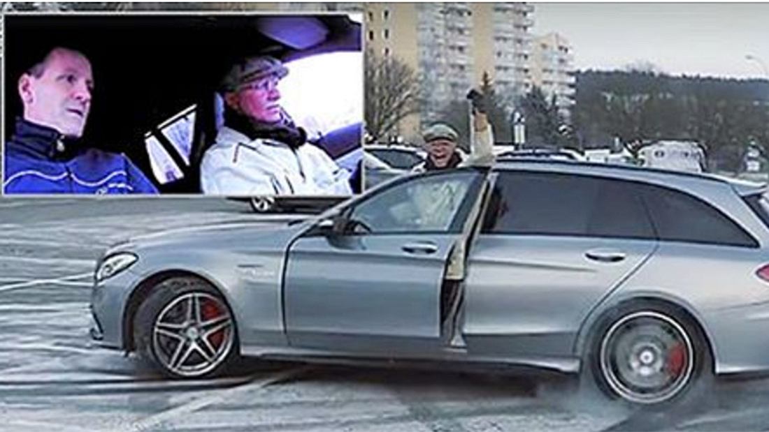 AMg-Techniker in Angst: AMG-Opa Petter Solberg driftet über einen Parkplatz AMG-Opa Petter Solberg gibt Vollgas