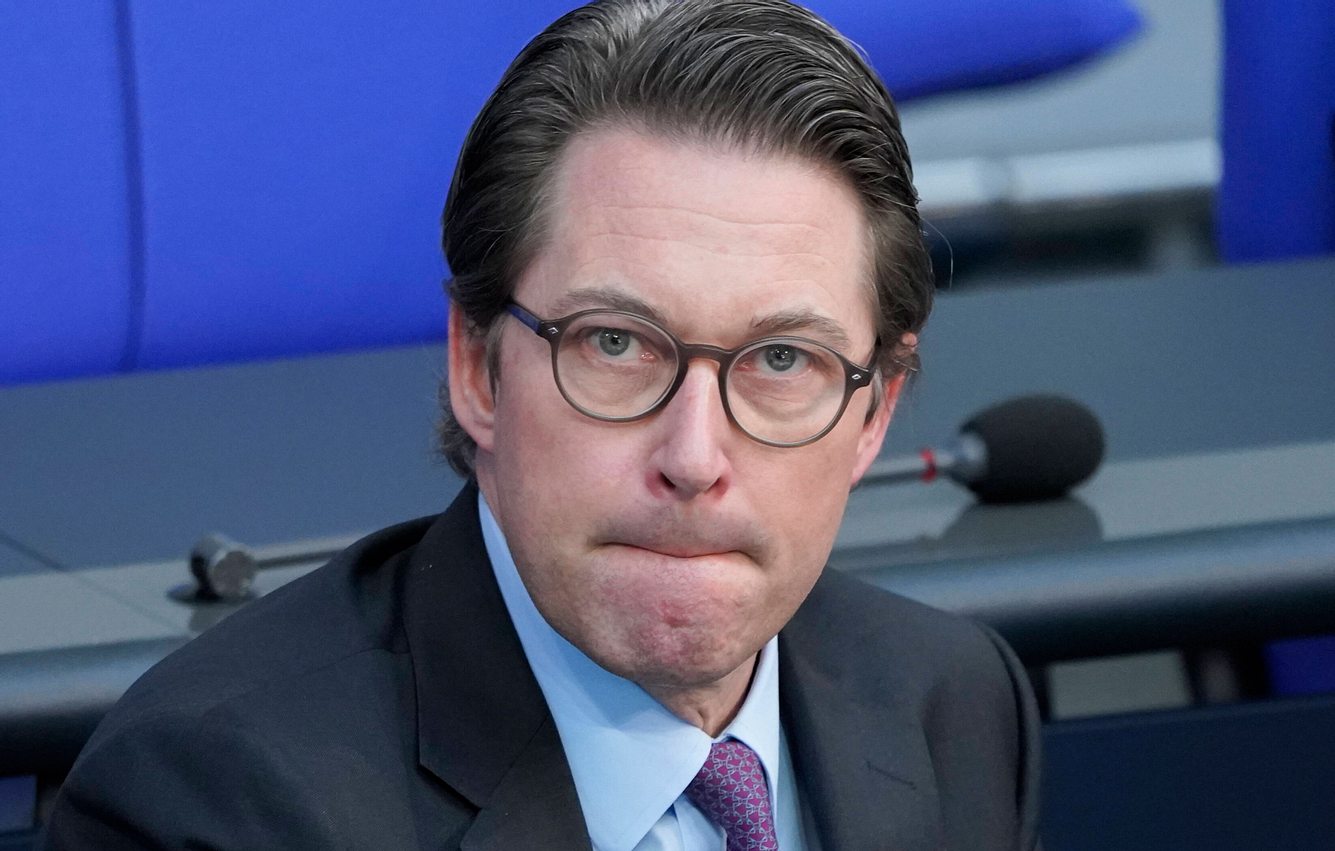 Verkehrsminister Scheuer nennt Datum fürs Ende von Verbrennern Andreas Scheuer