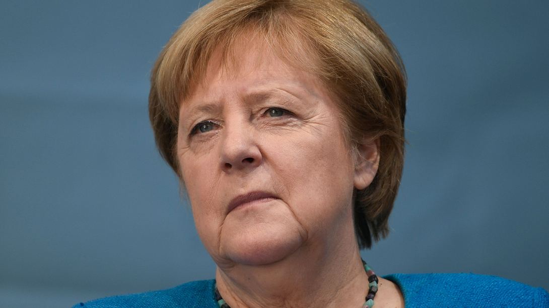 Angela Merkel  - Foto:  Imago / INA FASSBENDER