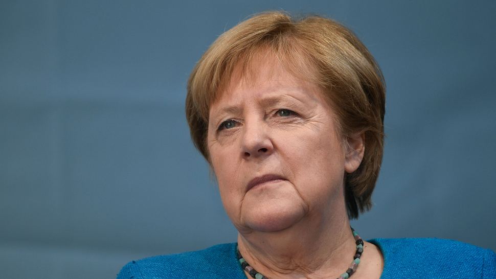 Angela Merkel  - Foto:  Imago / INA FASSBENDER