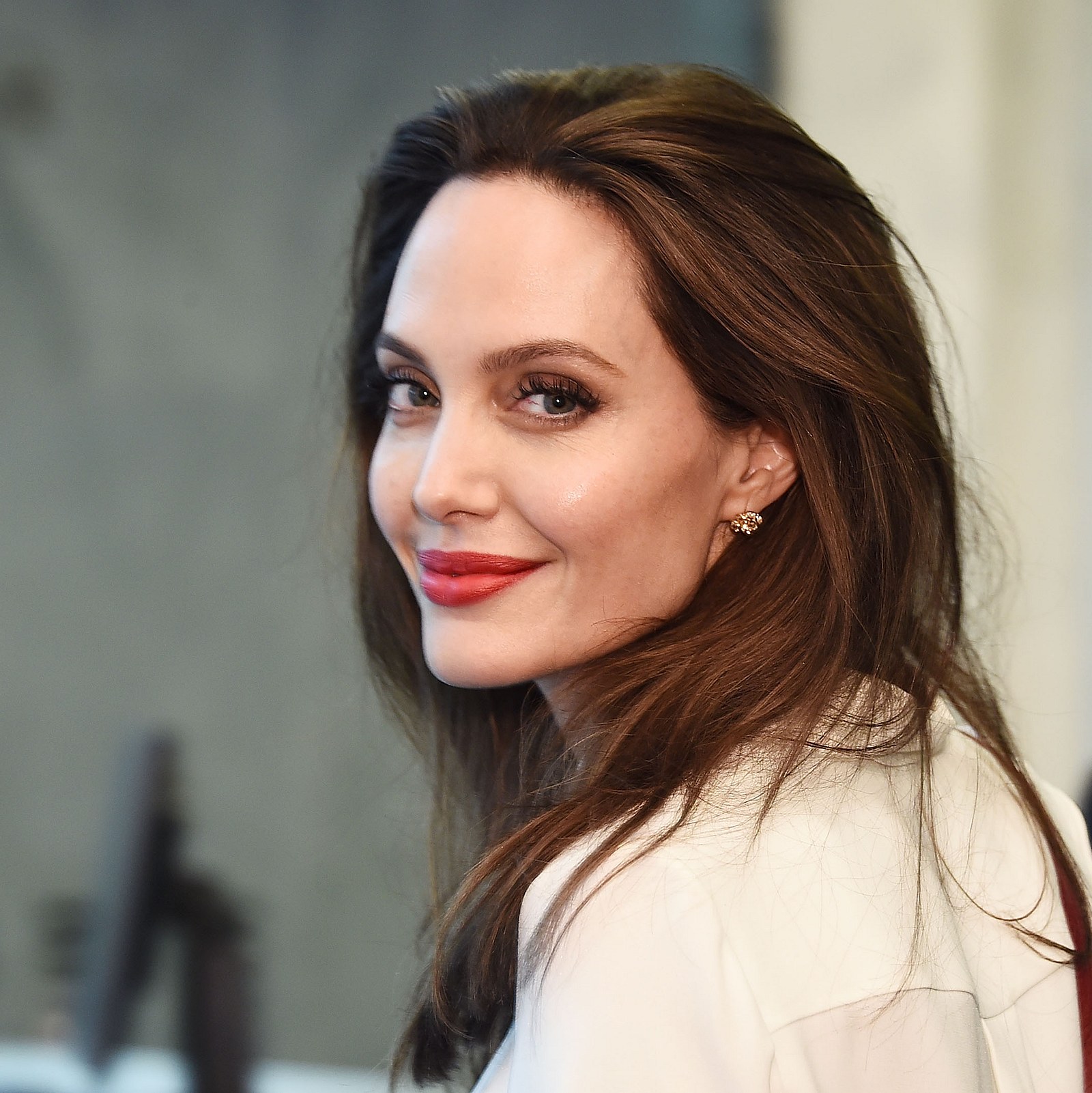 Angelina Jolie nackt in der Harpers Bazaar | Männersache