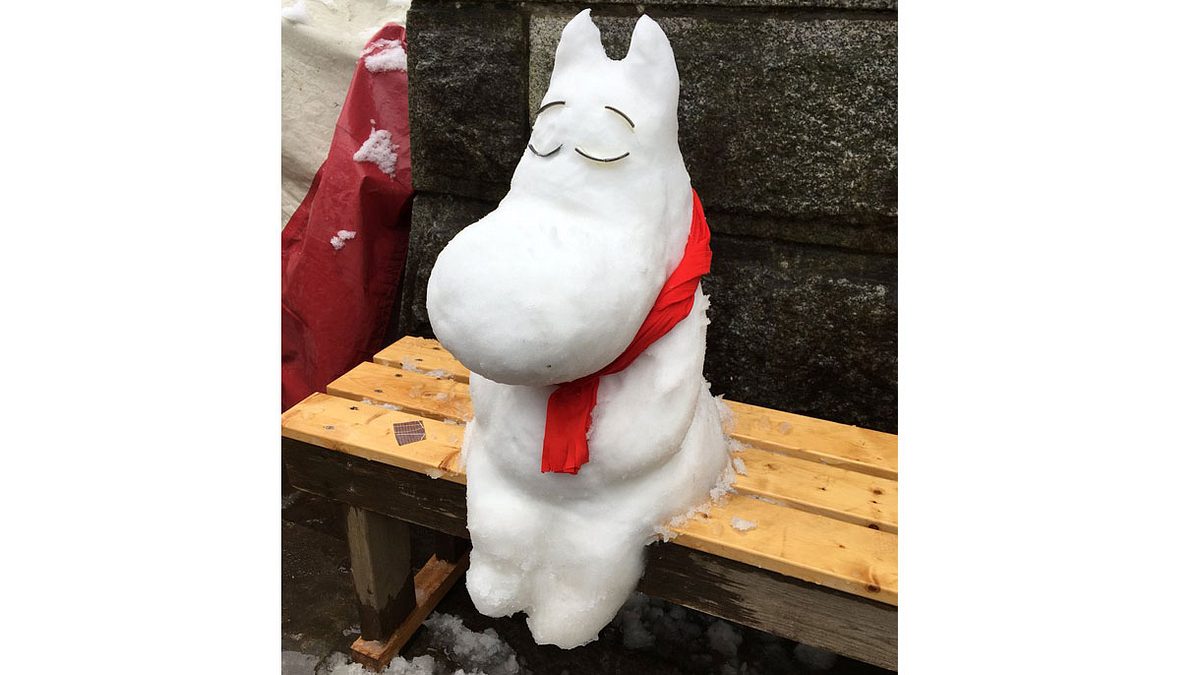 Anime-Schneefiguren erobern die Straßen Tokyos 