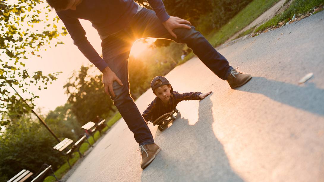Antiautoritäre Erziehung: Das sollten Väter unbedingt befolgen - Foto: iStock / Sneksy