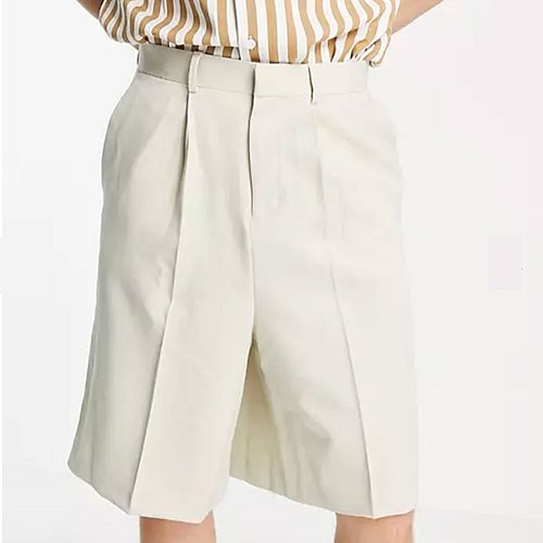 Bermuda-Shorts in Creme