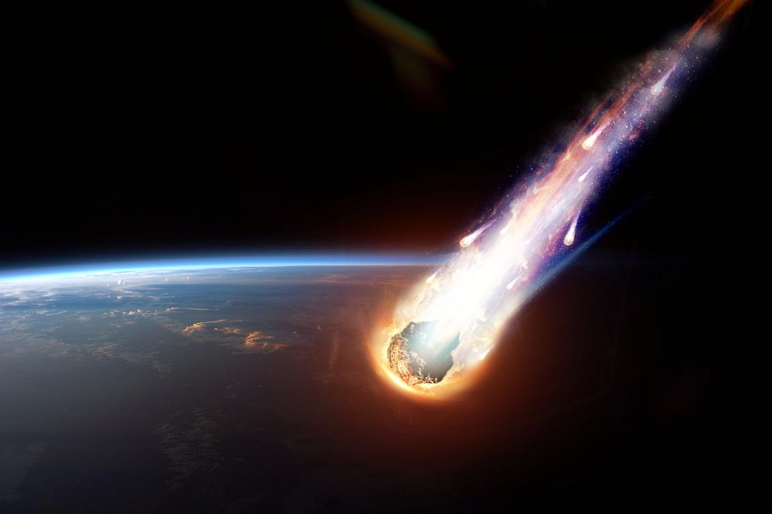 Asteroid zischt an Erde vorbei