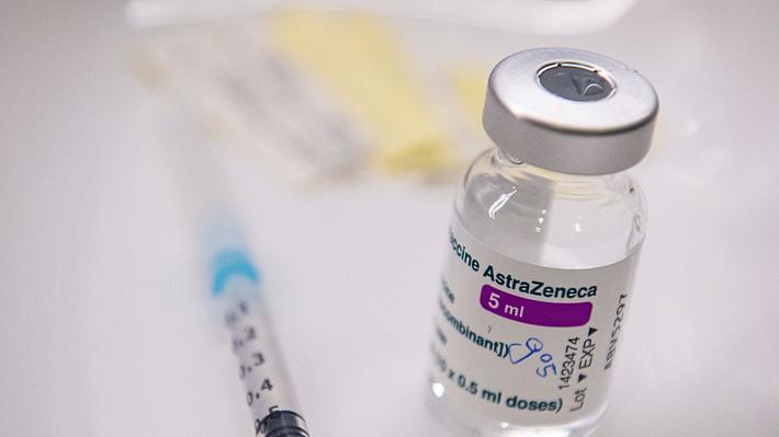 AstraZeneca-Impfstoff - Foto: Getty Images / LENNART PREISS