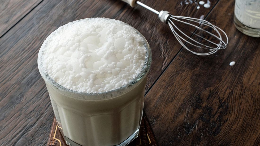Ayran - Die Salzige Erfrischung vom Bosporus