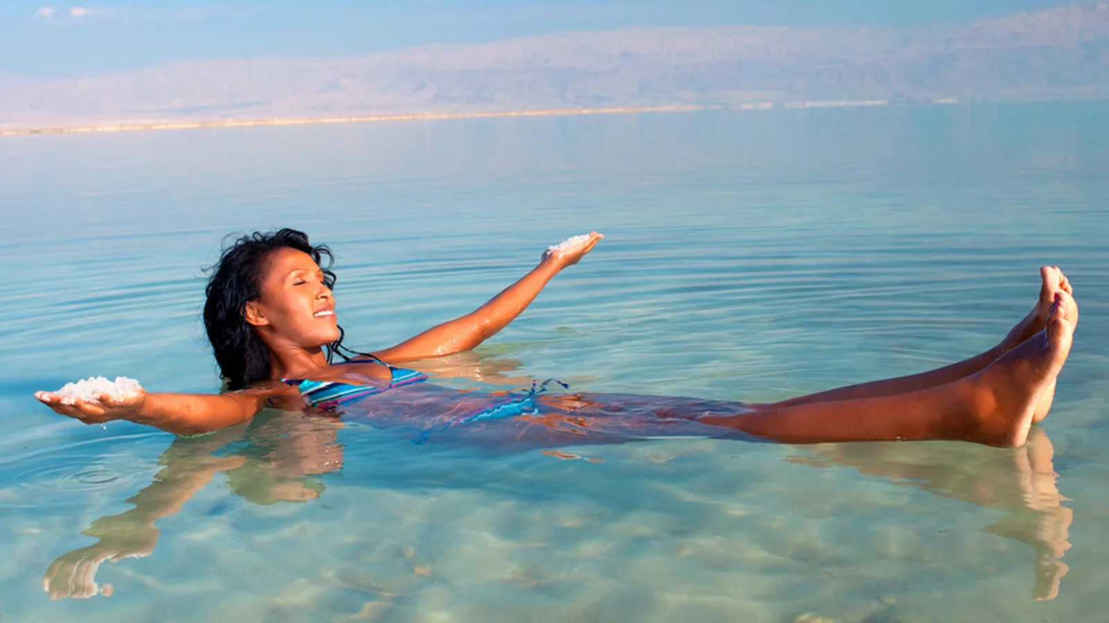 Baden im Toten Meer: Gesund und gefährlich zugleich | Männersache