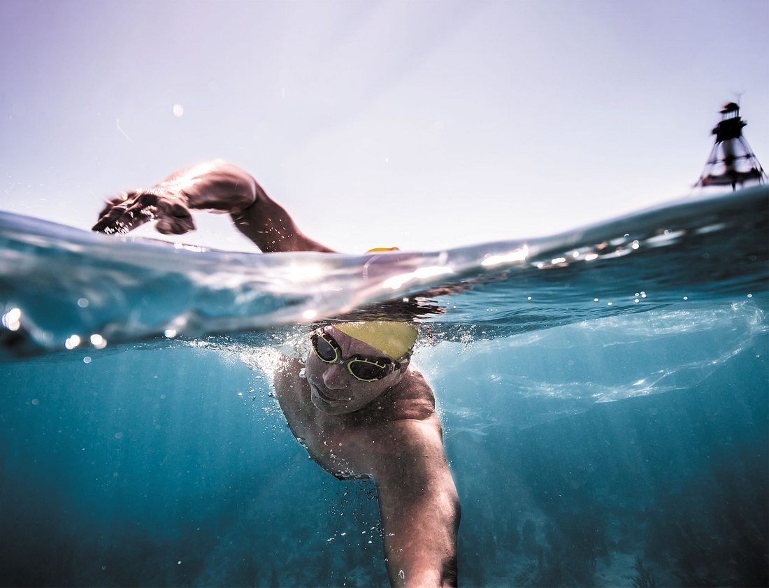 Nahaufnahme von André Wiersig beim Schwimmen Nahaufnahme von André Wiersig beim Schwimmen