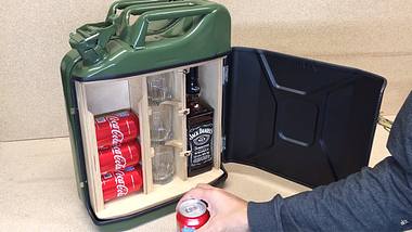 Portable Minibar aus Benzinkanister - Foto: YouTube/Well Done Tips
