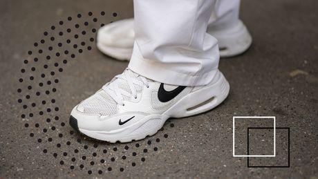 Sneaker-Socken  - Foto: Getty Images / Edward Berthelot / Kontributor