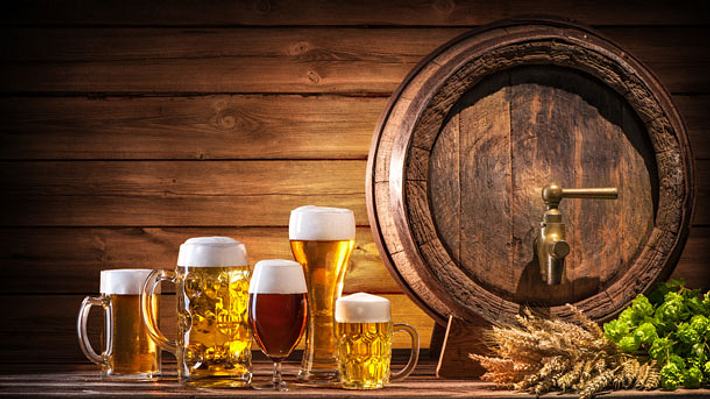 Biergläser - Bierglas - Bierkrug - Bier - Pilsglas - Foto: iStock/AlexRaths