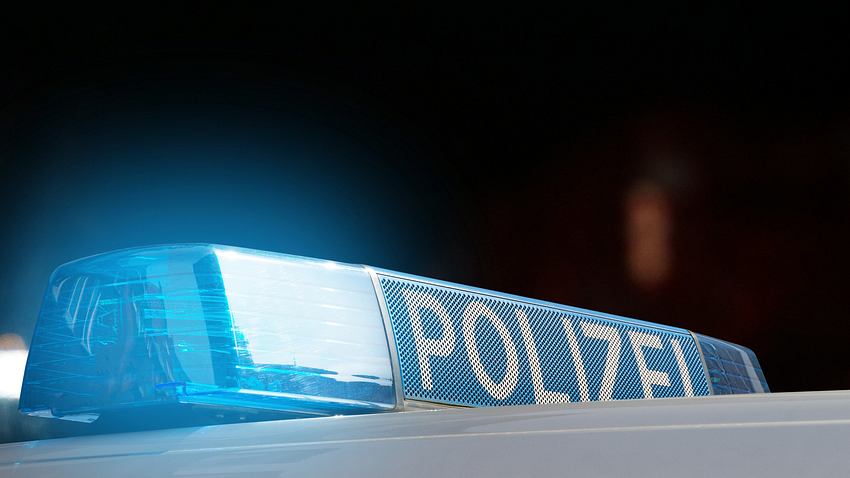 Polizei-Blaulicht - Foto: iStock / ofc pictures