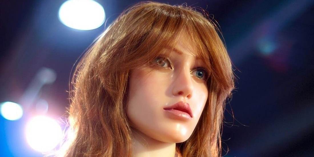 Cumshot-Cyborgs: Der Westschweizer Escortagentur-Besitzer Bradley Charvet will in London ein Blowjob-Cafe mit Sex-Robotern eröffnen Bradley Charvet plant, in London ein Blowjob-Cafe mit Sex-Robotern zu eröffnen.