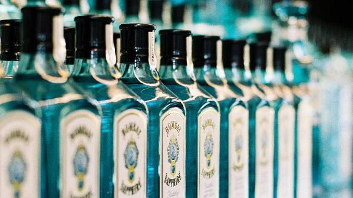 Kanadische Behörden haben den Bombay Sapphire Gin von Bacardi wegen 77 Prozent Alkoholgehalt zurückgerufen