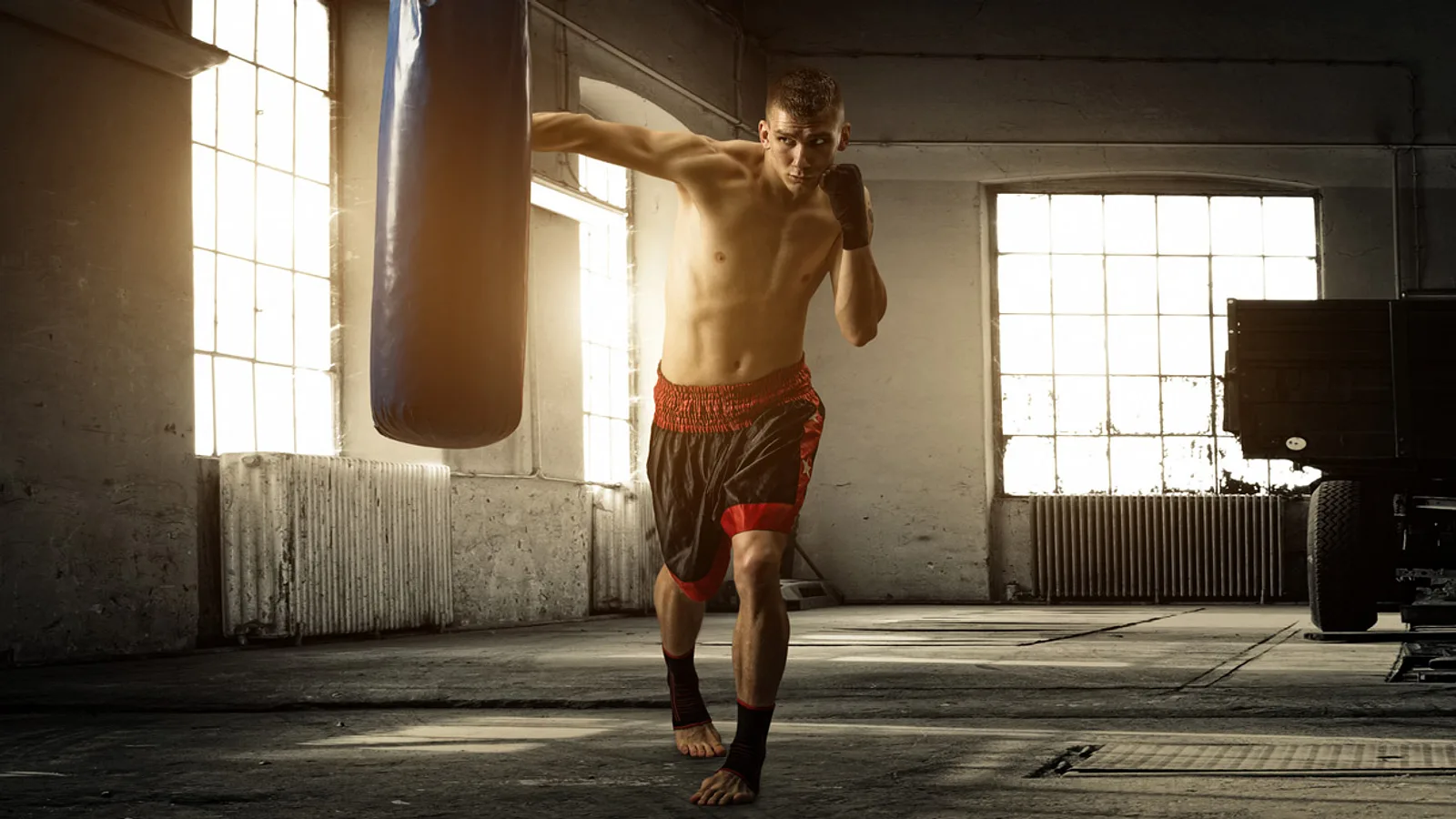 TurnerMAX Leder Mais-tasche Boxen Trainings MMA Kampfsport Boxsäcke 
