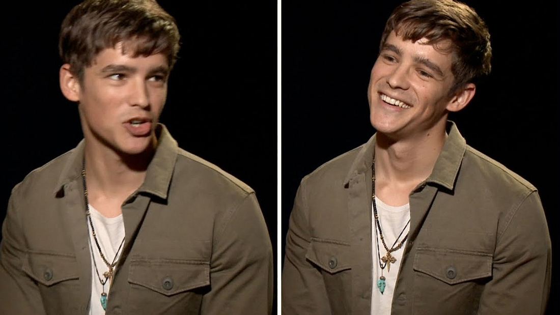 Fluch der Karibik 5: Salazars Rache zeigt Brenton Thwaites, der mit einer
herausragenden Performance, dem Cast der Piraten beitritt Fluch der Karibik 5: Salazars Rache zeigt Brenton Thwaites, der mit einer herausragenden Performance, dem Cast der Piraten beitritt