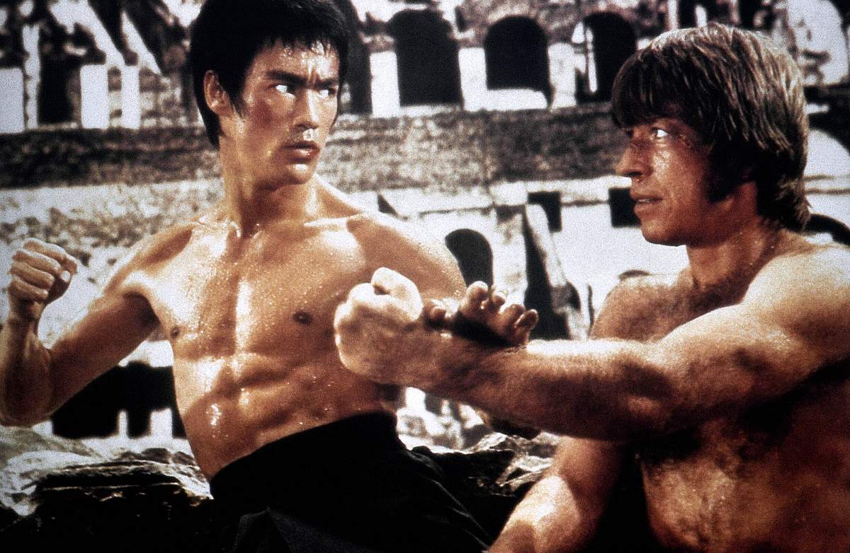 Bruce Lee und Chuck Norris am Set von Die Todeskralle schlägt wieder zu