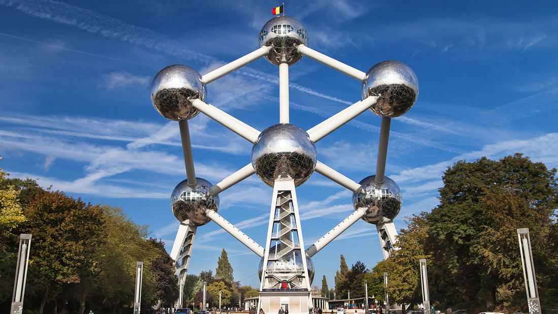 Sieht futuristisch aus, stammt aber aus dem Jahr 1958. Das Brüsseler Atomium