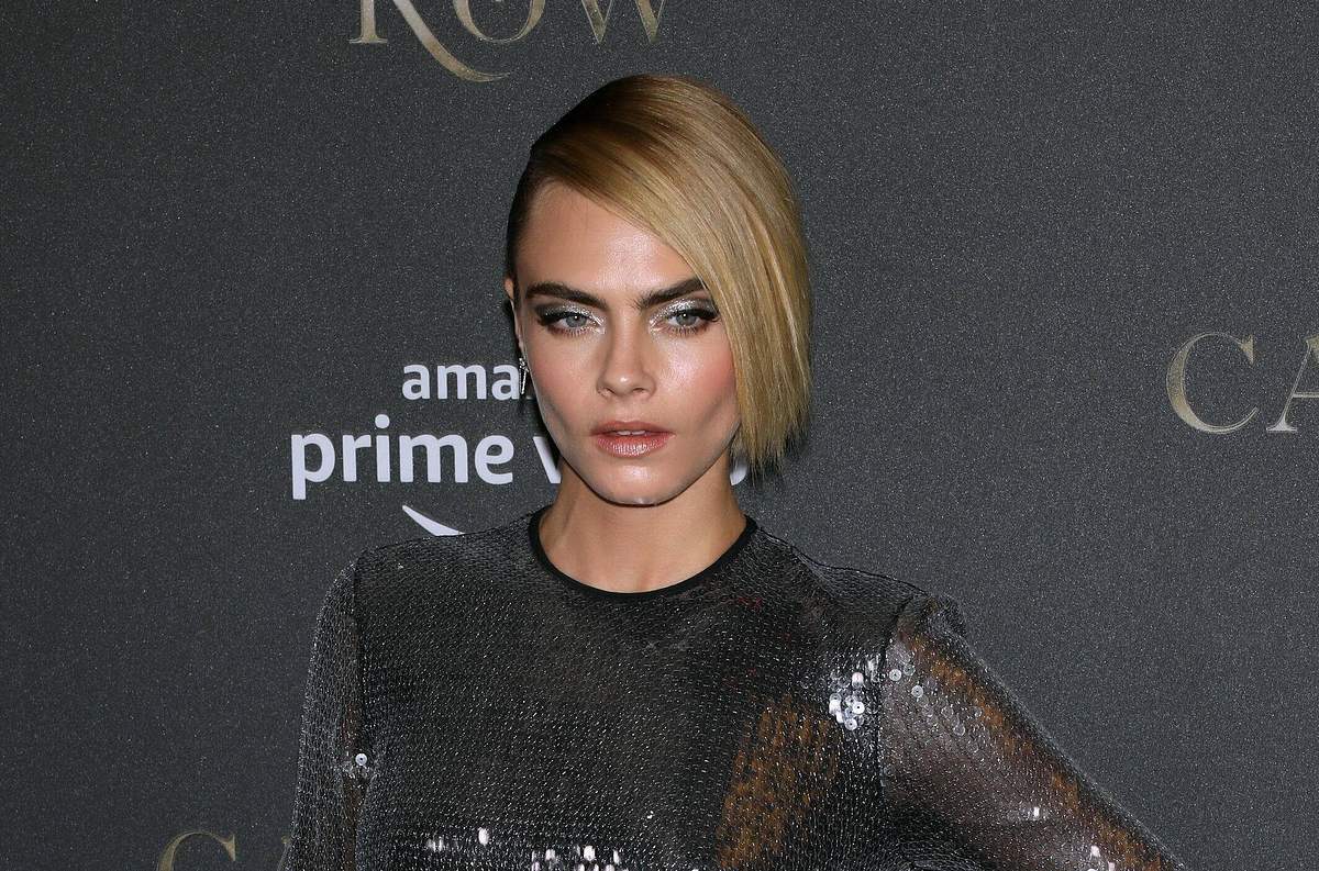 Top-Model Cara Delevingne zeigt ihren 