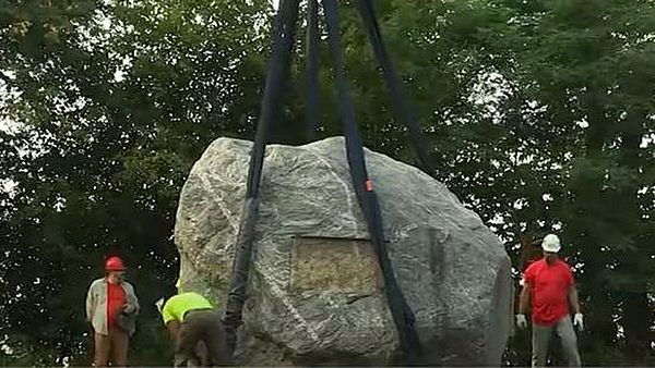 Chamberlin Rock - Foto: YouTube/ Channel 3000 / News 3 Now 