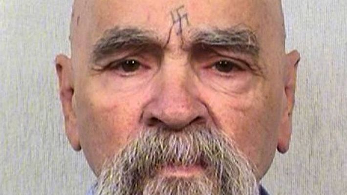Charles Manson: Der US-Massenmörder ist offenbar schwer krank - Foto: twitter/Chaxiracy
