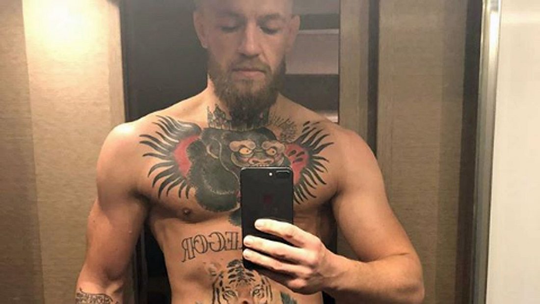 Conor McGregor zeigt sich auf Instagram wie Gott ihn schuf Conor McGregor wie Gott ihn schuf