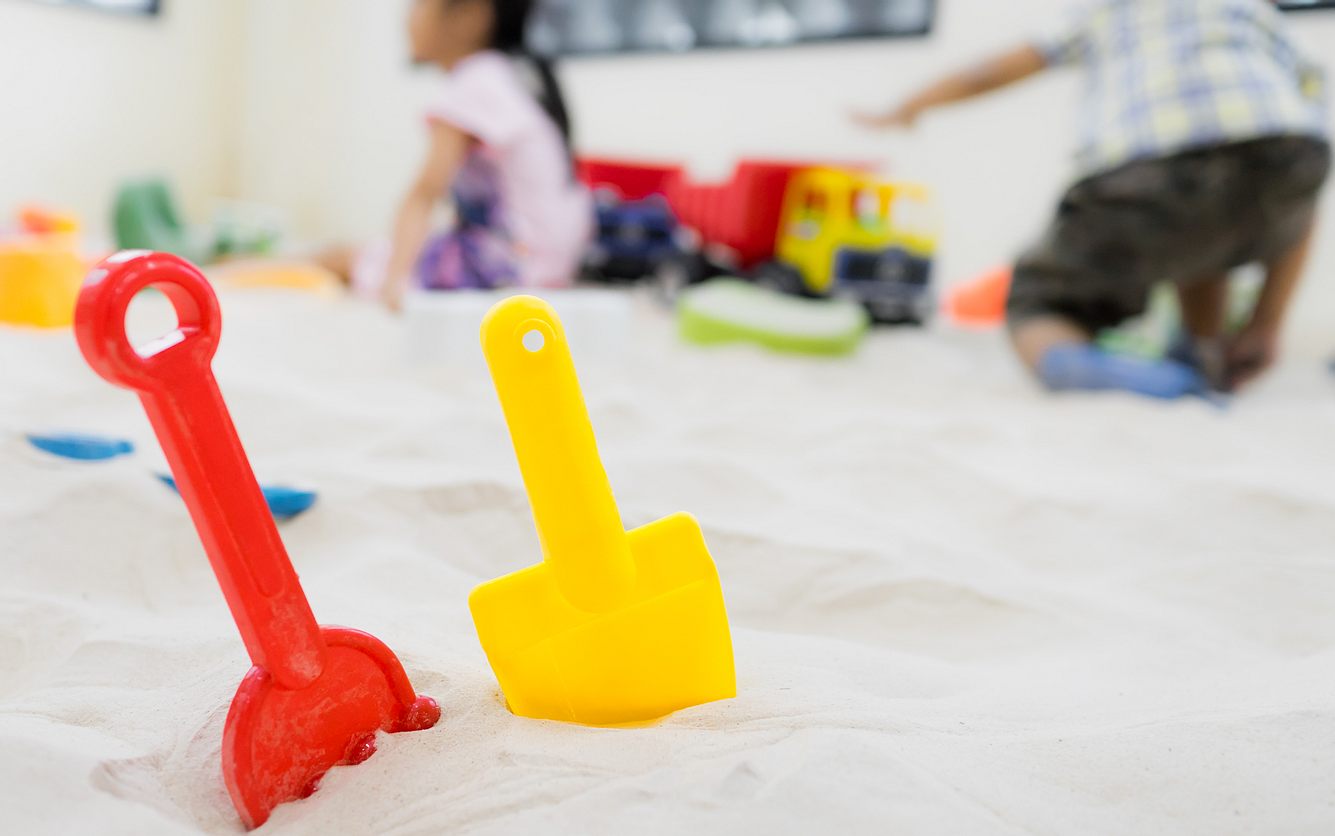 Ab Montag: Komplettes Kontaktverbot für Familien Sandkiste