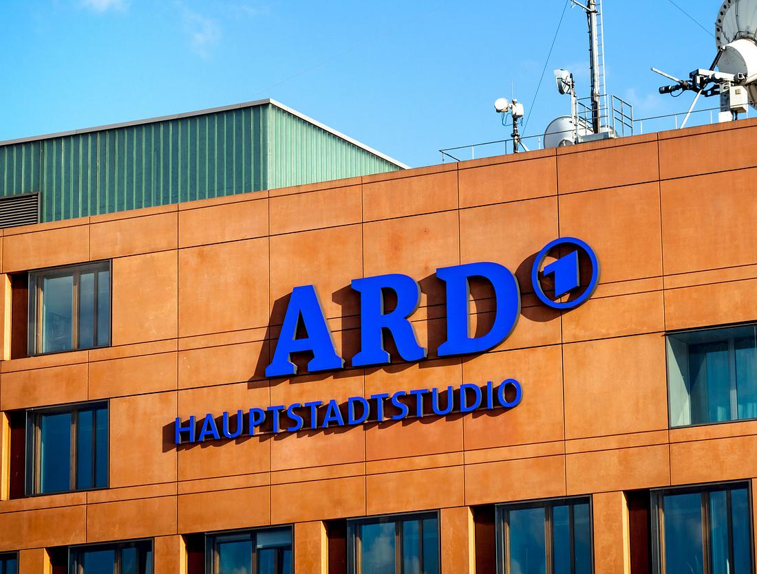 Corona rafft die Alten dahin, das ist nur gerecht - ARD nach böser Satire in der Kritik ARD-Sendeanstalt