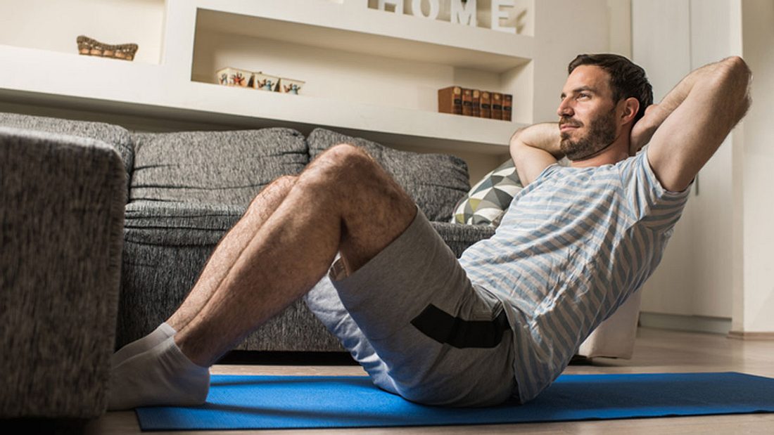 Crunches als einfache Bauchmuskelübung Crunches als einfache Bauchmuskelübung