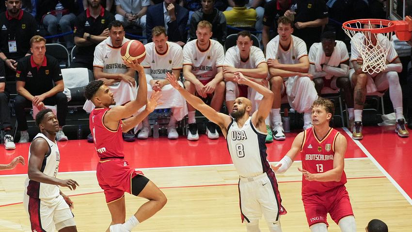 Deutschland vs. USA im Basketball  - Foto: IMAGO / Lairys Laurent / ABACAPRESS