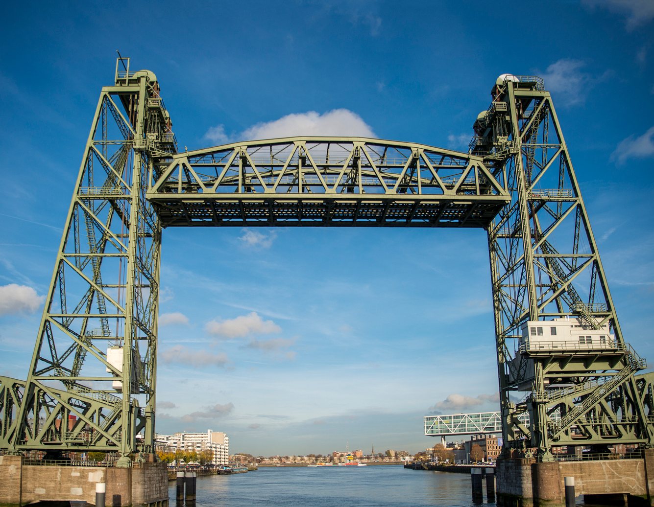 de Hef-Brücke in Rotterdam
