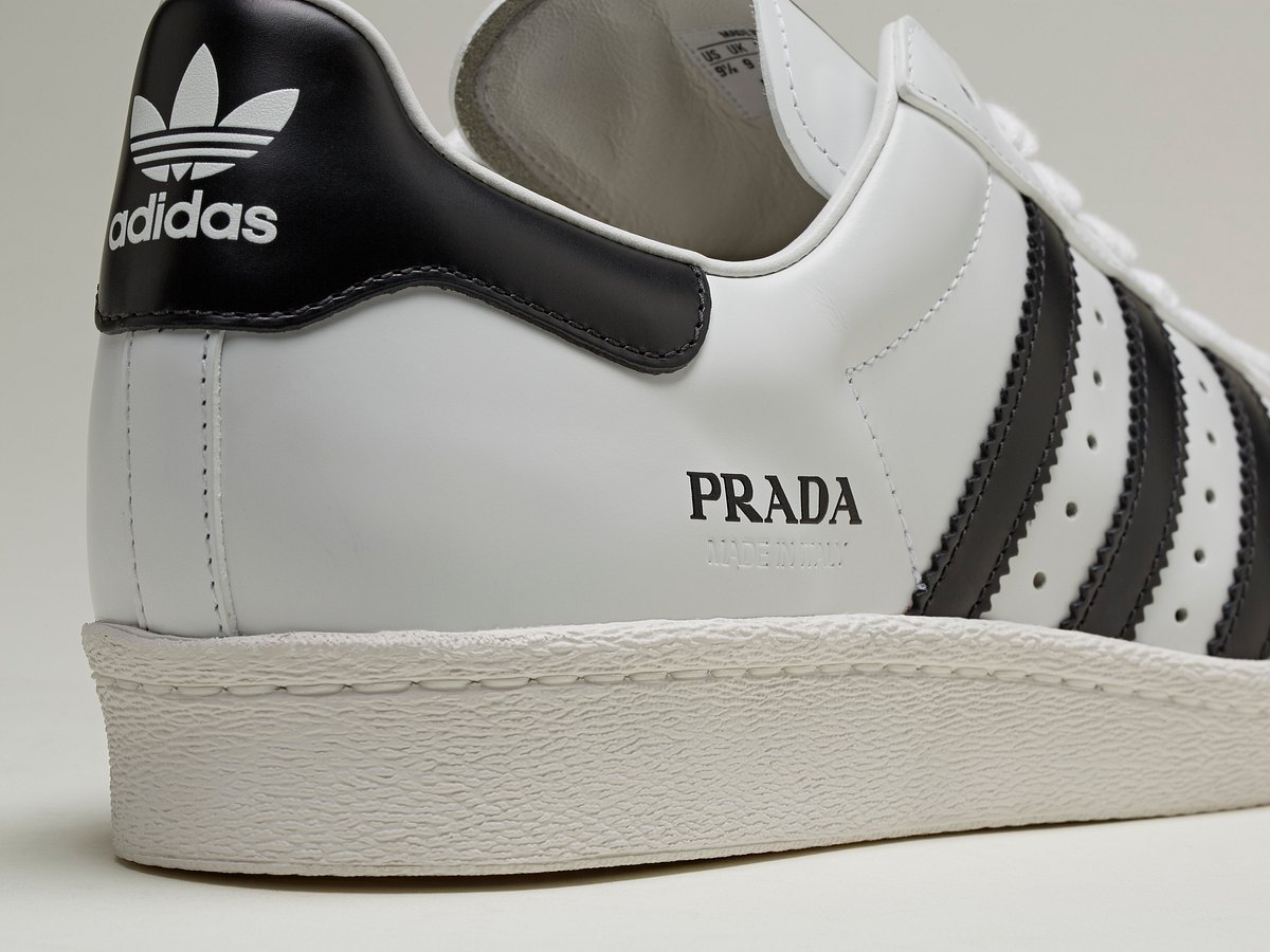 Der Prada Superstar in Weiß mit Schwarz von adidas