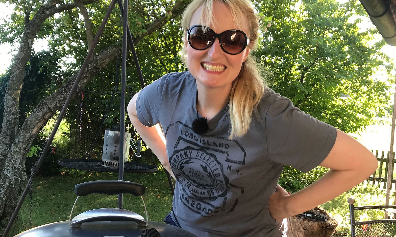 Grill-Influencerin Anja Würfl im MNRS-Interview: Grillgabeln gehören  verboten! | Männersache