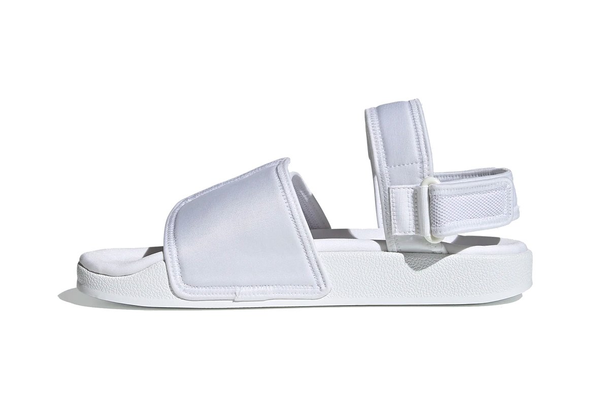 Die New adilette von adidas