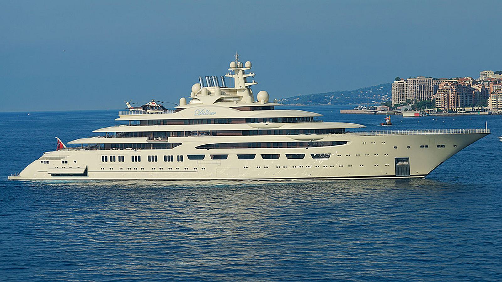 Die größte. Dilbar яхта характеристики. Лотка Дилбар. Megayacht Dilbar майнкафрт планет.