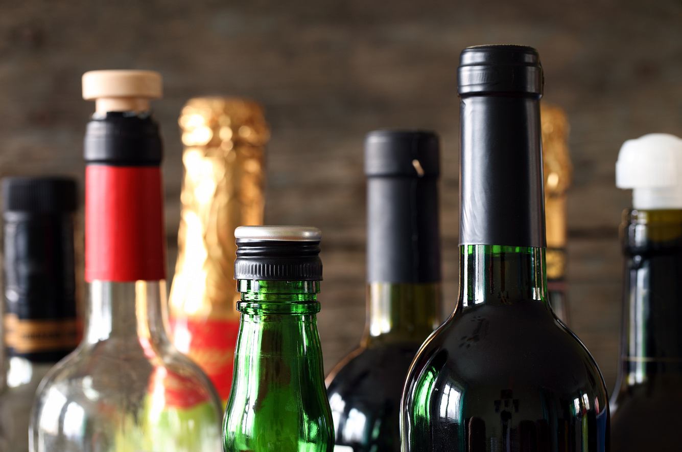 Diverse Flaschen mit Alkohol Diverse Flaschen mit Alkohol