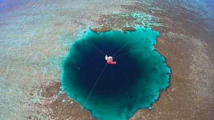 Dragons Hole im Südchinesischen Meer zwischen den Paracel Inseln - Foto: Screenshot YouTube/CCTV+