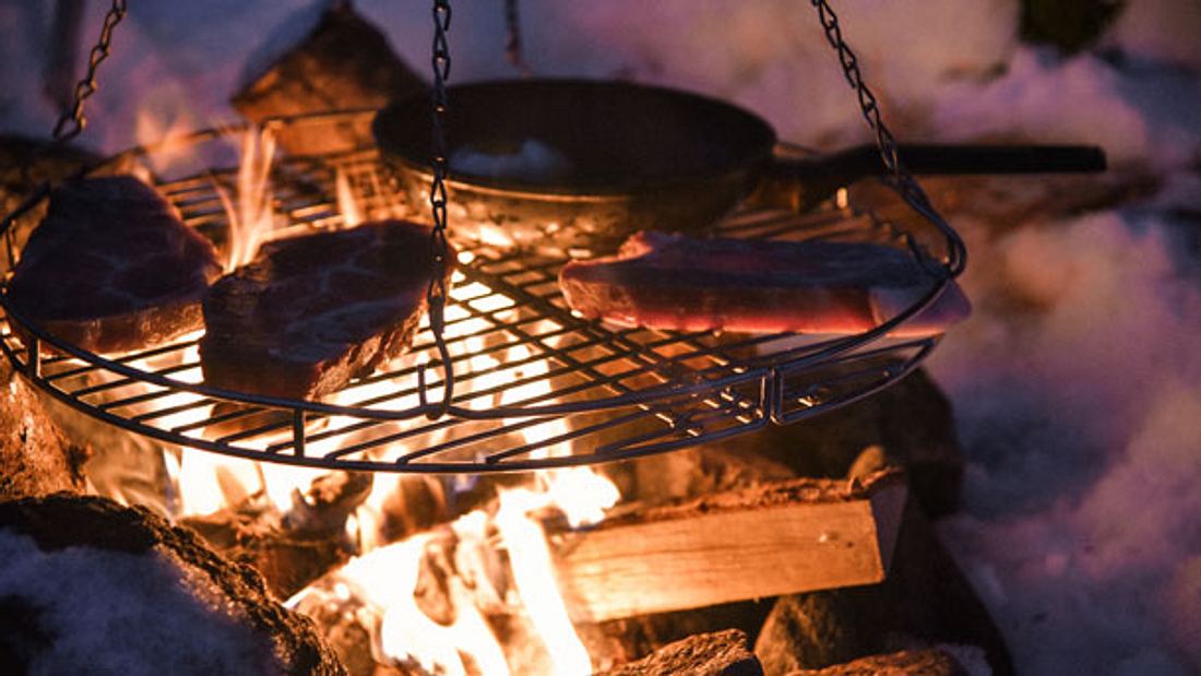 Dreibein-Grill - Schwenkgrill - Grill Dreibein-Grill - Schwenkgrill - Grill