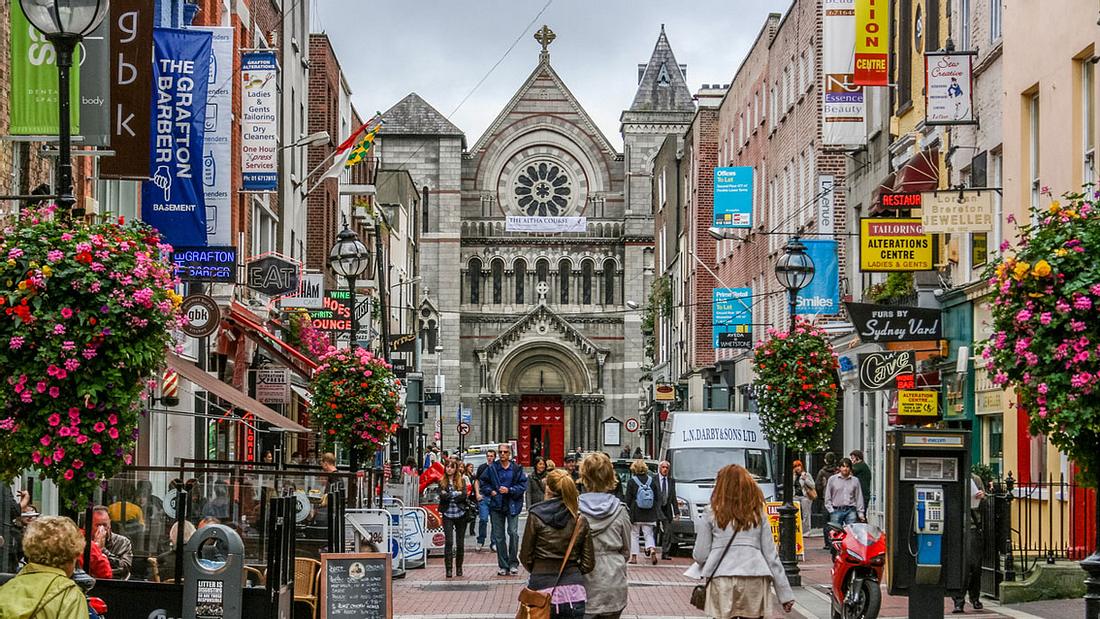 Geschäftiges Treiben auf der Grafton Street. Grafton Street, Dublin