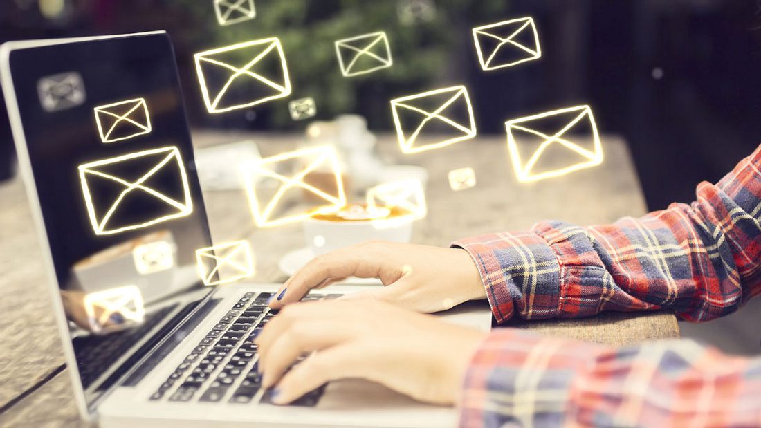 Studie beweist: Dieses eine Wort am Ende einer E-Mail erhöht die Antwort-Rate drastisch Studie beweist: Dieses eine Wort am Ende einer E-Mail erhöht die Antwort-Rate drastisch