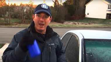 Trick um Windschutzscheibe zu enteisen - Foto: youtube/Ken Weathers
