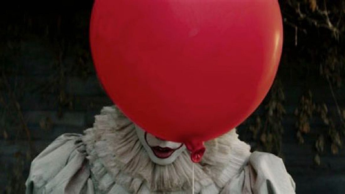Stephen Kings Es: Neue Szenenbilder zum Pennywise-Remake aufgetaucht