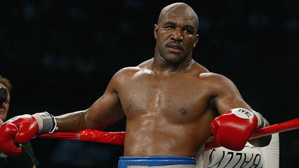 Evander Holyfield im Boxring - Foto: Getty Images / Al Bello