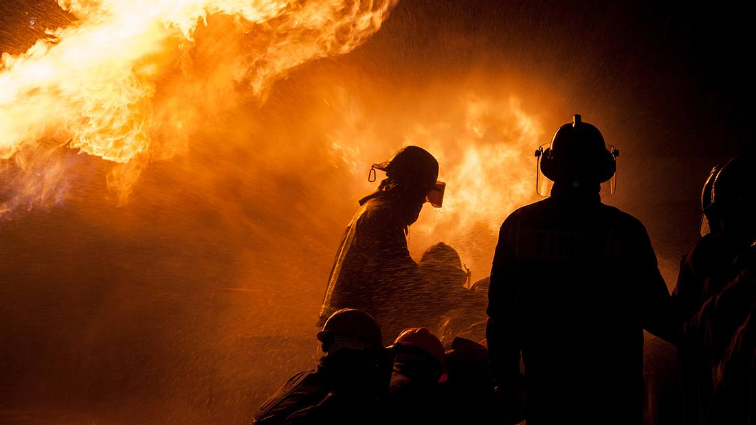 Große Geste: Frau begleicht Rechnung von Feuerwehrmännern Große Geste: Frau begleicht Rechnung von Feuerwehrmännern