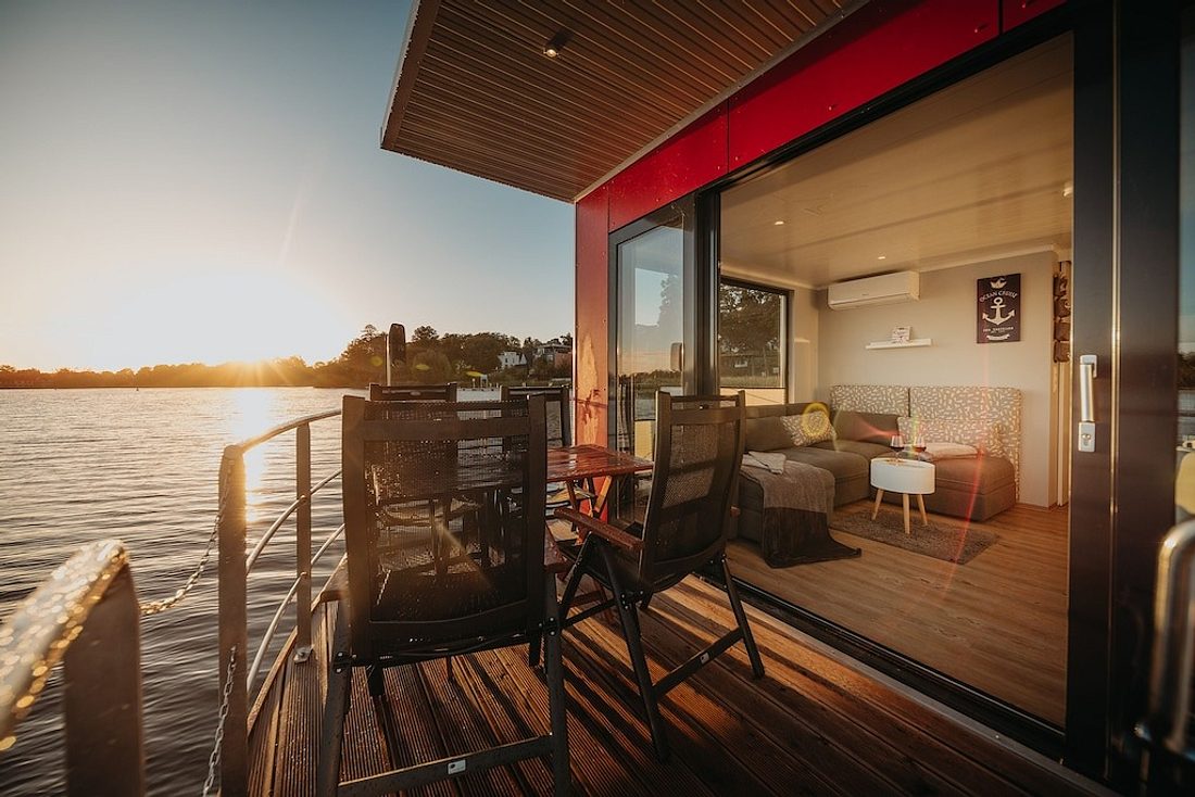 Floating Home am Röblinsee, Deutschland