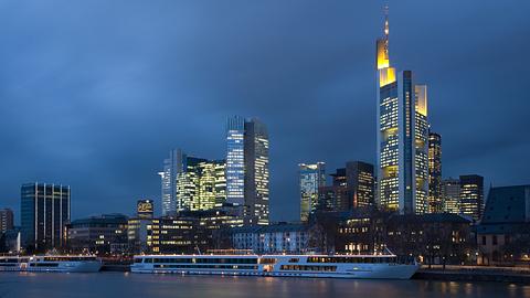 Skyline von Frankfurt - Foto: iStock / IMAGINARIUS