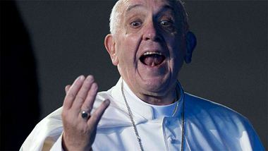 Papst Franziskus kritisiert in seiner Weihnachtsansprache die katholische Kirche - Foto: twitter/DoktorVatikan