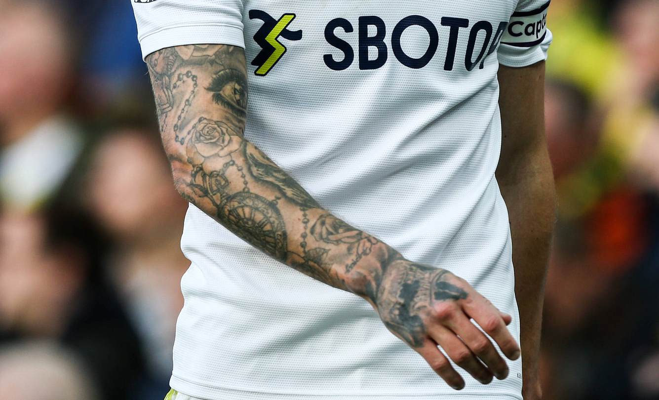 Fußballer mit Tattoo
